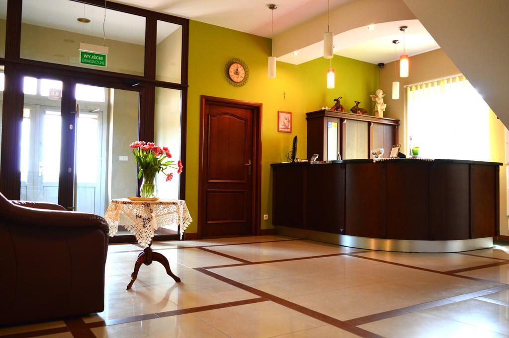 Hotel Wielkopolanka Сьрода-Велькопольска Экстерьер фото